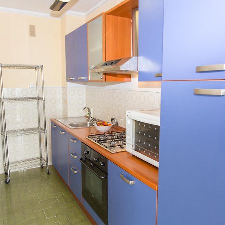 Studio Climatise Avec Terrasse Face Mer A Menton - Fr-1-196-208 Exterior photo